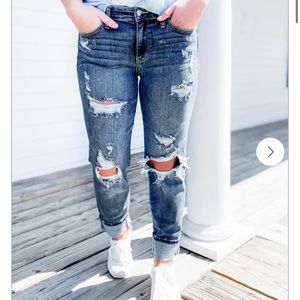 Judy Blue Distressed Boyfriend Jeans